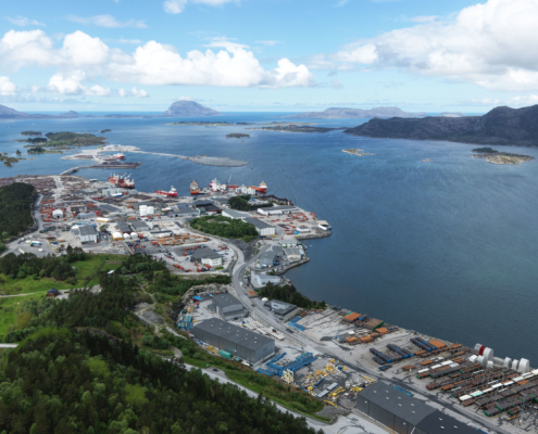 Fjord Base Norges største forsyningsbase offshore wind hub base florø